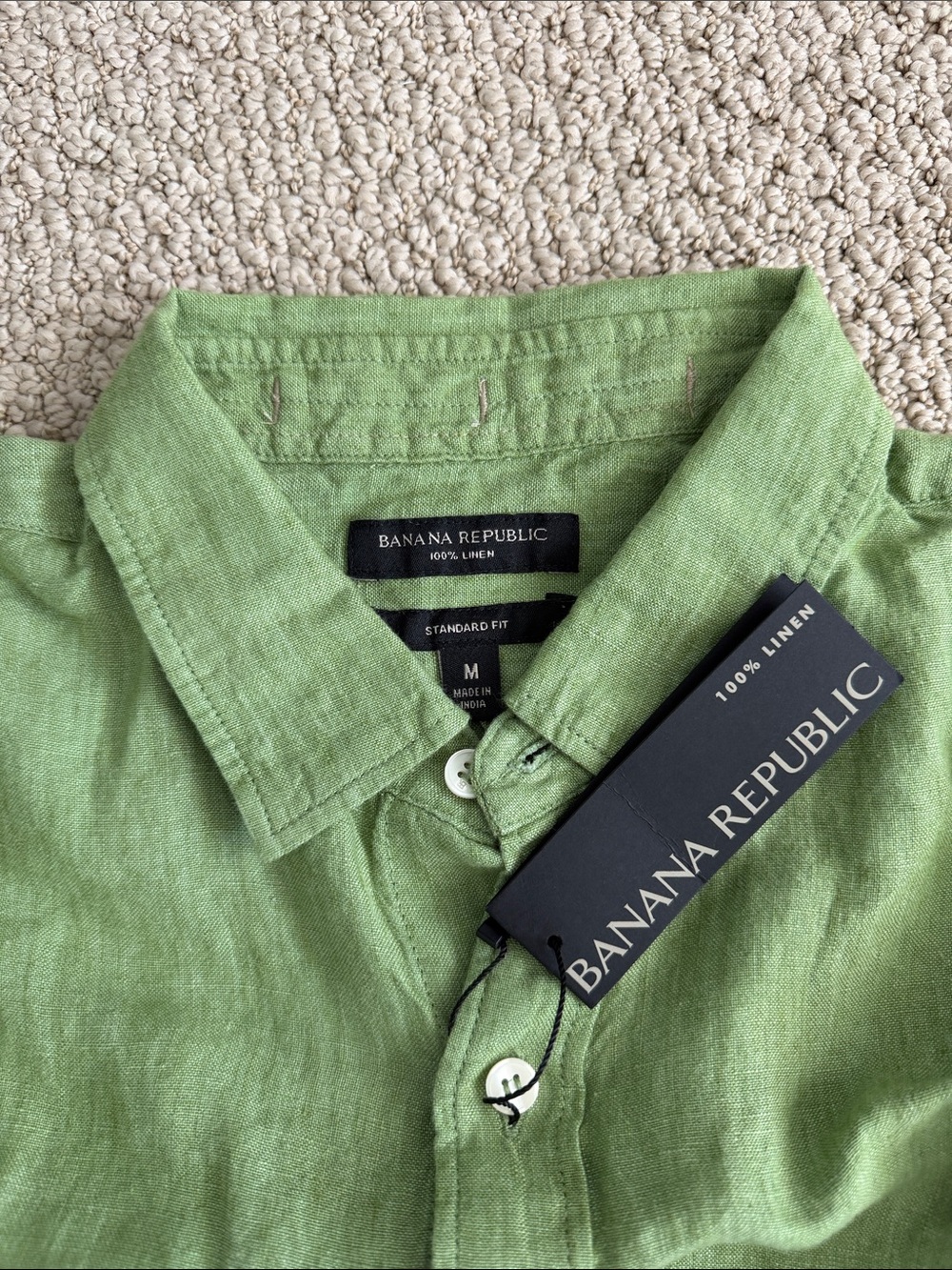 Banana Republic Light Green Linen Button-Down Shirt